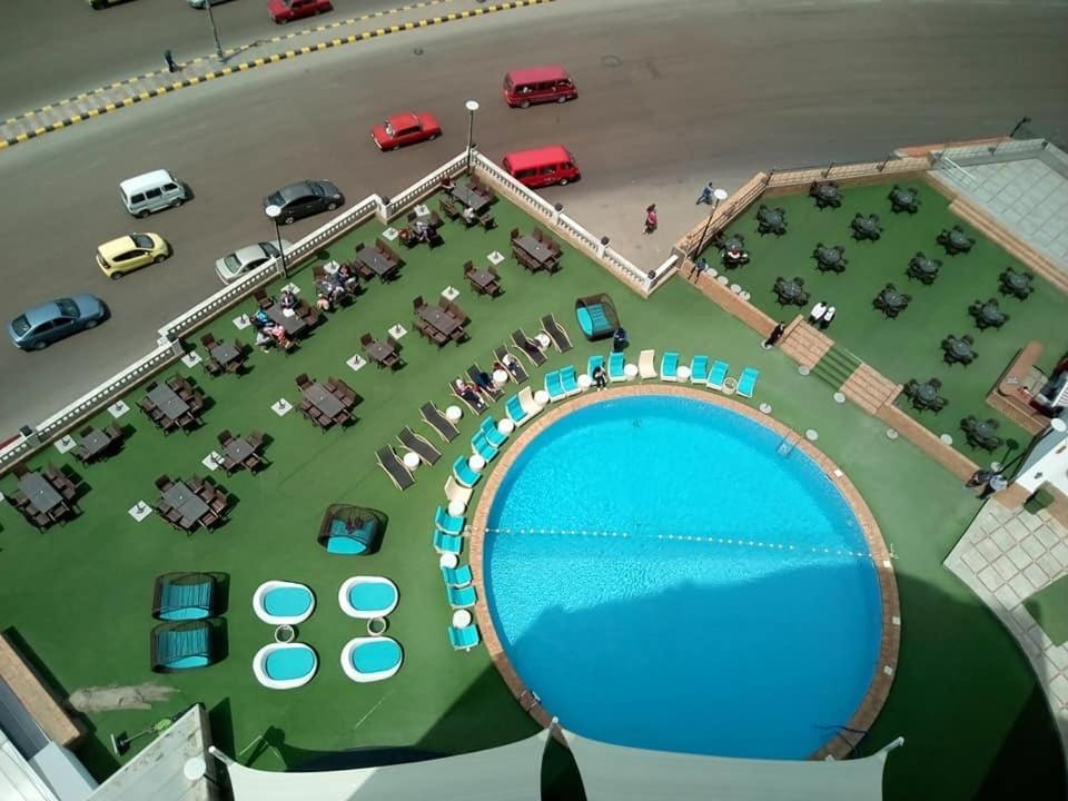 אלכסנדריה Fleet Club Mahrousa מראה חיצוני תמונה The pool at the hotel